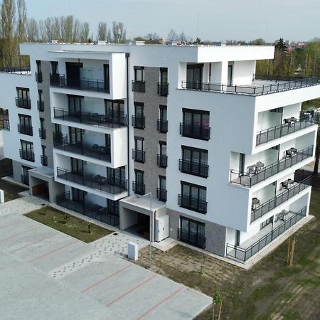 Rivapark Apartment Dunajská Streda Exterior photo